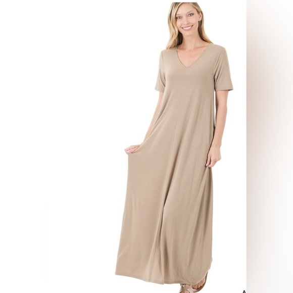 Zenana V-Neck Full Length Maxi Dress w/ Side Pockets, Various Sizes - Picture 1 of 6